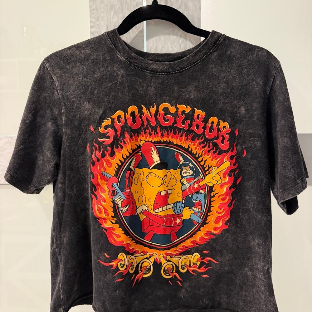 Nickelodeon SpongeBob Flames Graphic Cropped Tee Black Size S